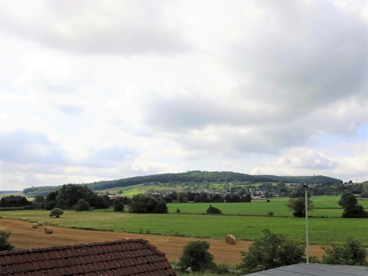 Buedingen-Ferienwohnung Bausch Esterno foto
