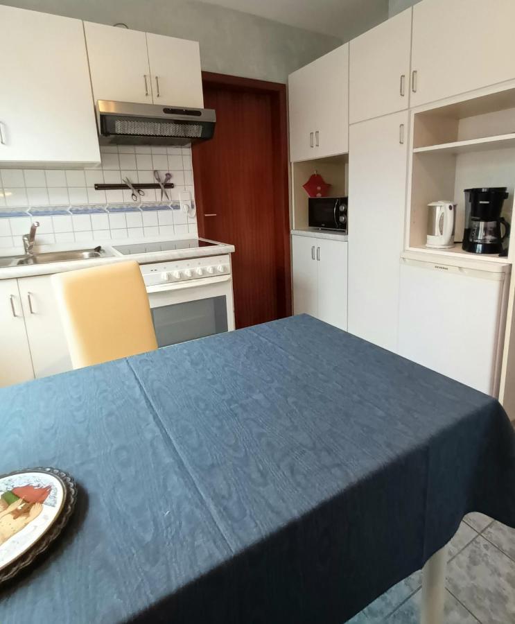 Buedingen-Ferienwohnung Bausch Esterno foto
