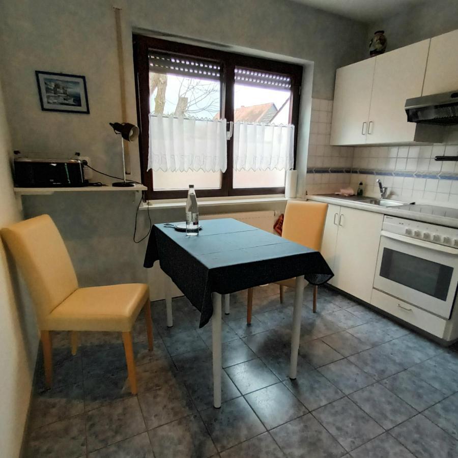 Buedingen-Ferienwohnung Bausch Esterno foto