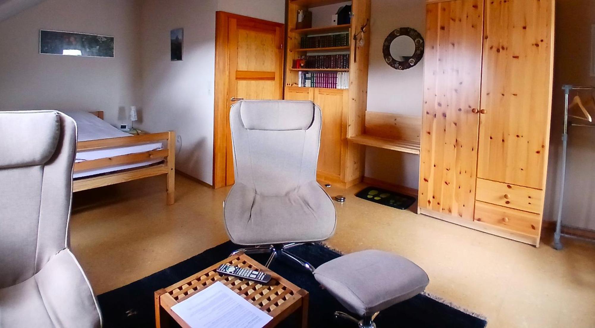 Buedingen-Ferienwohnung Bausch Esterno foto